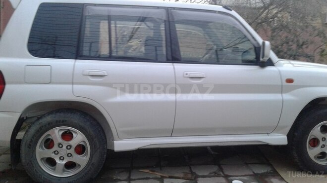 Mitsubishi Pajero io 1999, 140,000 km - 1.8 l - Bakı