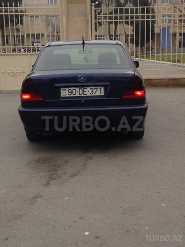 Mercedes C 220 1999, 220,000 km - 2.2 l - Bakı
