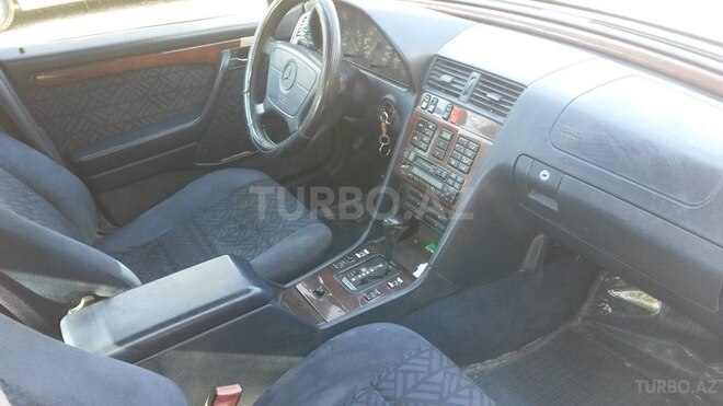 Mercedes C 220 1994, 325,000 km - 2.2 л - Gəncə