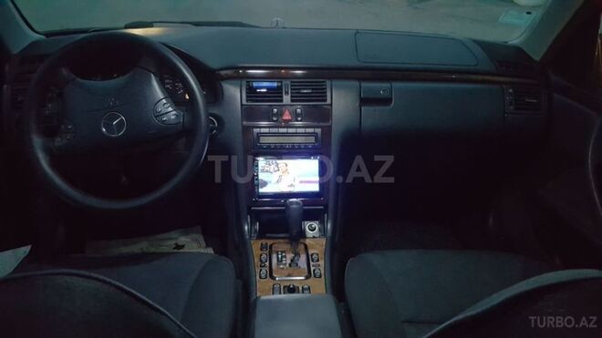 Mercedes E 240 2000, 270,000 km - 2.4 л - Bakı