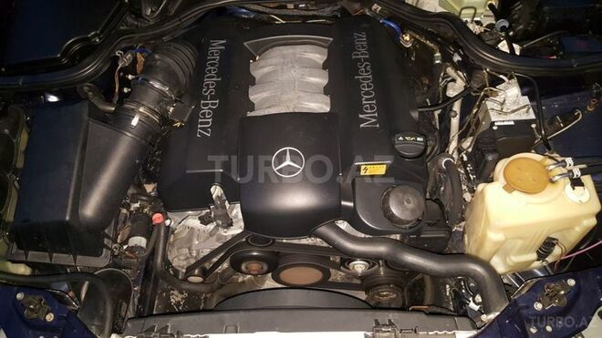 Mercedes E 240 2000, 270,000 km - 2.4 л - Bakı
