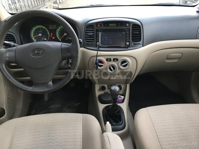 Hyundai Accent 2009, 129,600 km - 1.4 l - Quba