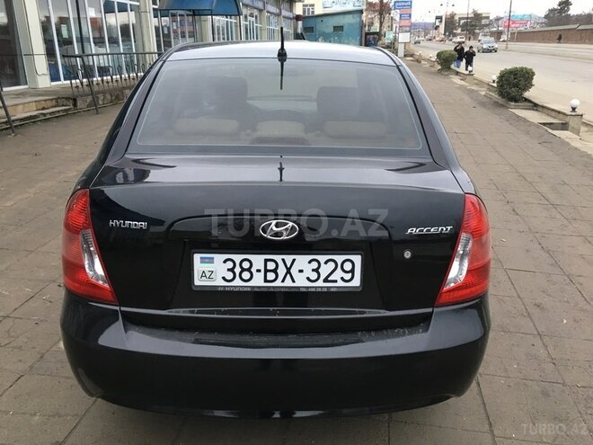 Hyundai Accent 2009, 129,600 km - 1.4 l - Quba