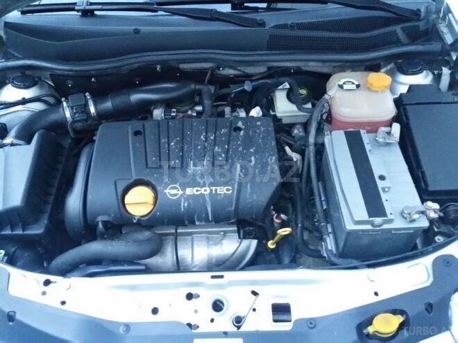Opel Astra 2004, 260,000 km - 1.8 л - Bakı