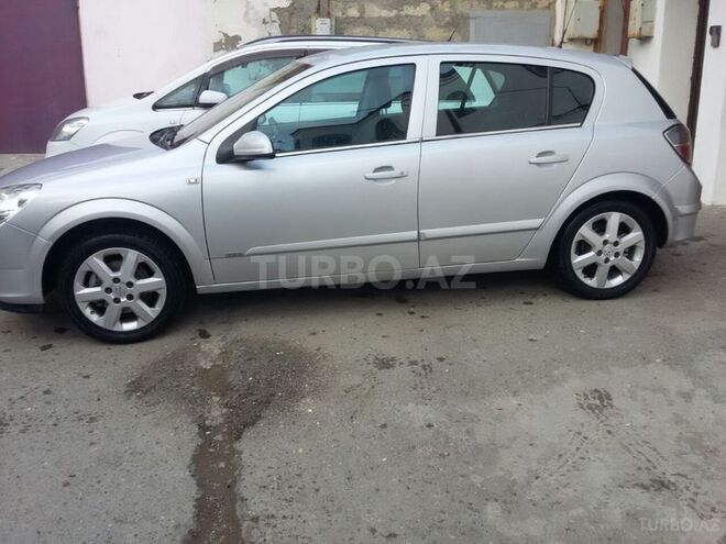 Opel Astra 2004, 260,000 km - 1.8 л - Bakı