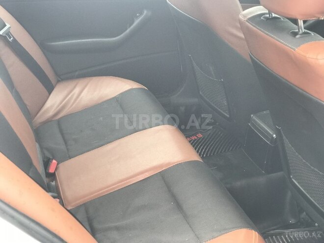 BMW 318 2003, 168,000 km - 1.9 l - Sumqayıt