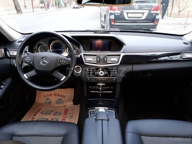 Mercedes E 220 2012, 133,000 km - 2.2 l - Bakı