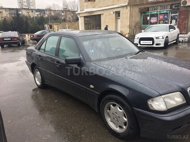 Mercedes C 200 1999, 214,000 km - 2.0 l - Bakı
