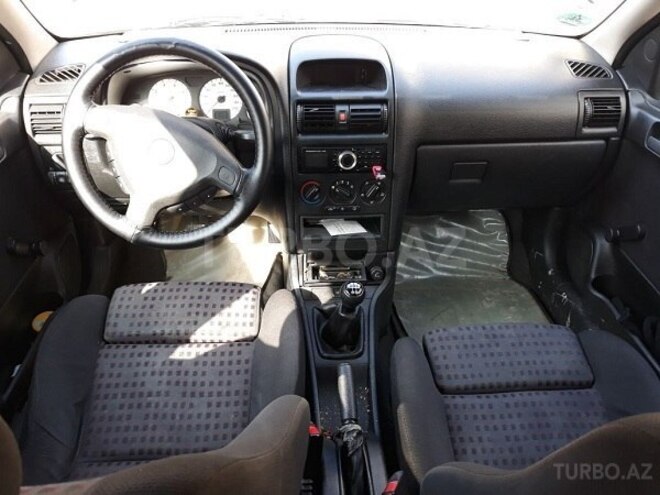 Opel Astra 1998, 303,000 km - 2.0 l - Bakı