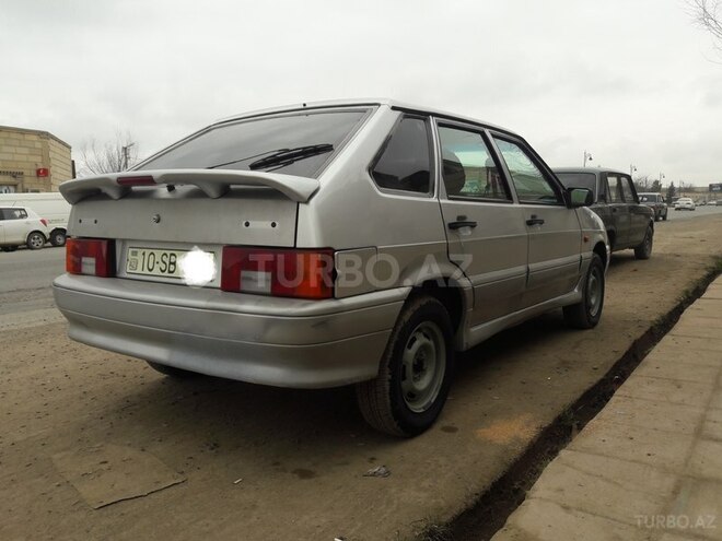 LADA (VAZ) 2114 2005, 277,000 km - 1.5 l - Salyan