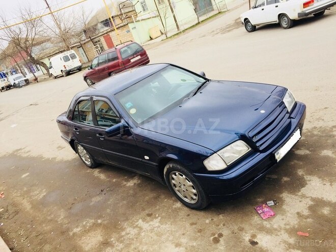 Mercedes C 220 1998, 245,468 km - 2.2 l - İmişli