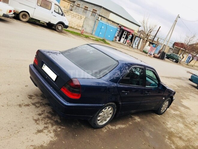 Mercedes C 220 1998, 245,468 km - 2.2 l - İmişli