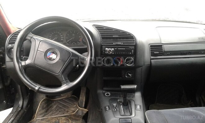 BMW 320 1996, 213,800 km - 2.0 l - Bakı