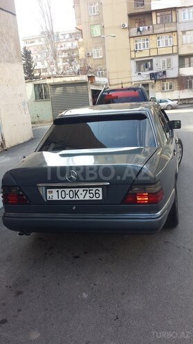Mercedes E 300 1990, 350,000 km - 3.0 l - Bakı