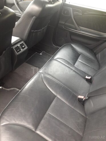 Mercedes E 280 2000, 286,000 km - 2.8 l - Bakı