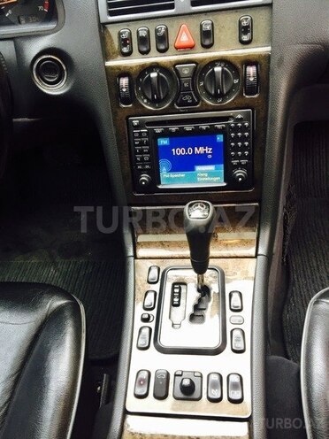 Mercedes E 280 2000, 230,300 km - 2.8 l - Bakı