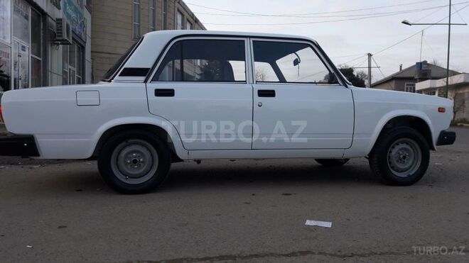 LADA (VAZ) 2107 2009, 236,000 km - 1.6 л - Bakı