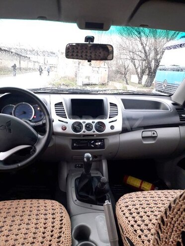 Mitsubishi L200 2008, 153,000 km - 2.5 l - Bakı