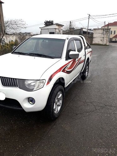 Mitsubishi L200 2008, 153,000 km - 2.5 l - Bakı