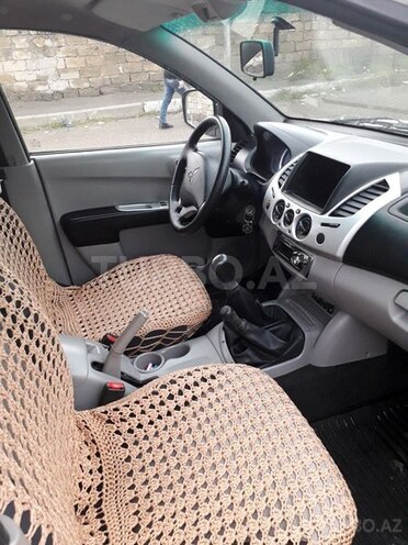 Mitsubishi L200 2008, 153,000 km - 2.5 l - Bakı