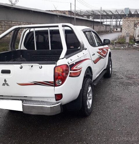 Mitsubishi L200 2008, 153,000 km - 2.5 l - Bakı