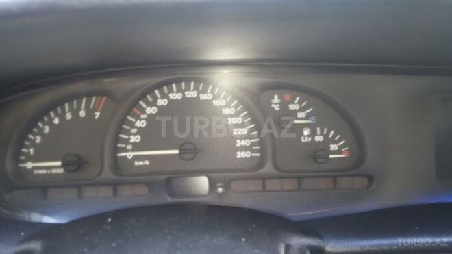 Opel Vectra 1997, 445,000 km - 2.0 l - Bakı