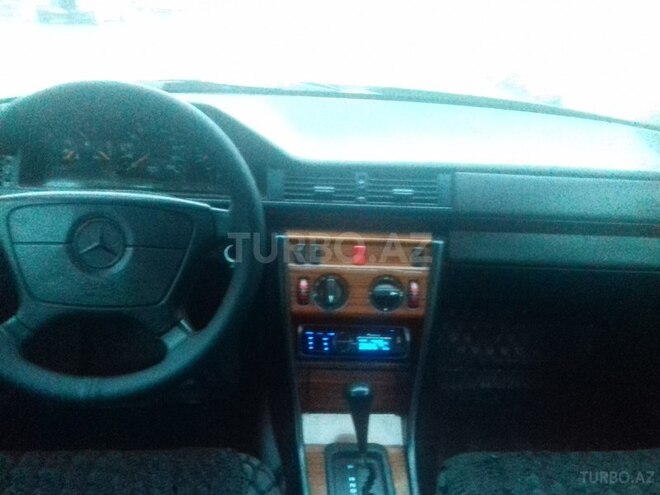 Mercedes E 250 1994, 700,000 km - 2.5 l - Bakı