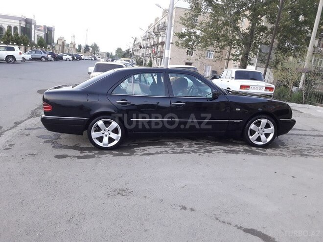 Mercedes E 290 1998, 245,000 km - 2.9 l - Bakı