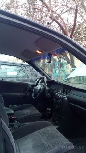 Opel Vectra 1998, 300,000 km - 2.0 l - Bakı