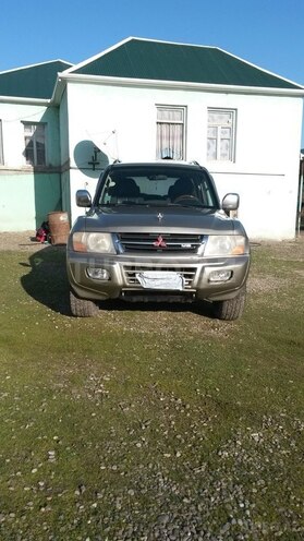 Mitsubishi Pajero 2000, 283,000 km - 3.0 l - Füzuli