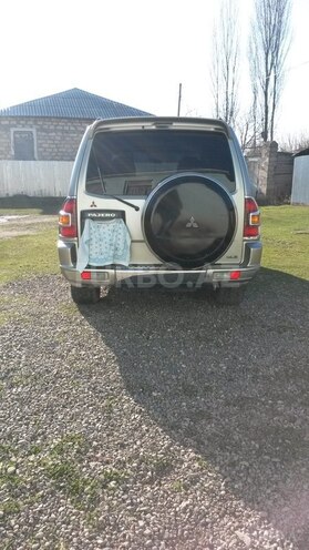 Mitsubishi Pajero 2000, 283,000 km - 3.0 l - Füzuli