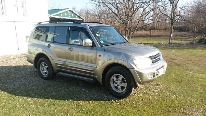 Mitsubishi Pajero 2000, 283,000 km - 3.0 l - Füzuli