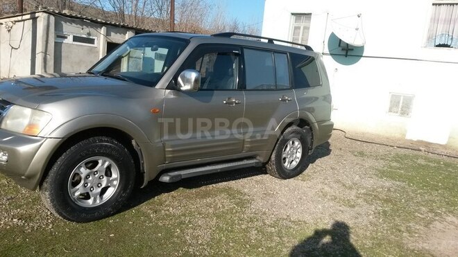 Mitsubishi Pajero 2000, 283,000 km - 3.0 l - Füzuli