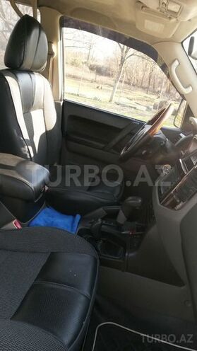 Mitsubishi Pajero 2000, 283,000 km - 3.0 l - Füzuli