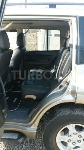 Mitsubishi Pajero 2000, 283,000 km - 3.0 l - Füzuli