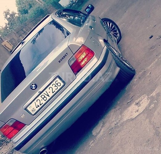 BMW 323 1997, 300,000 km - 2.3 l - Lənkəran