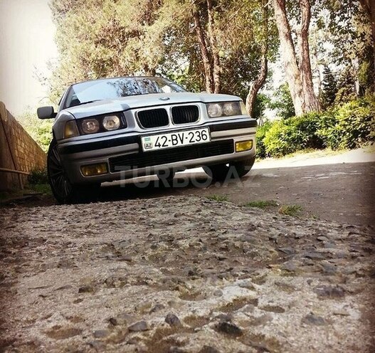 BMW 323 1997, 300,000 km - 2.3 l - Lənkəran
