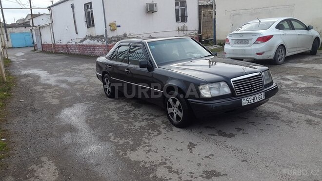 Mercedes E 200 1994, 470,000 km - 2.0 l - Bakı