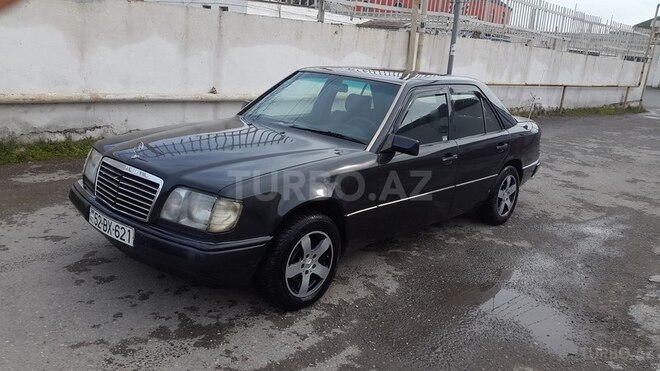 Mercedes E 200 1994, 470,000 km - 2.0 l - Bakı