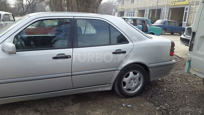 Mercedes C 200 1999, 252,000 km - 2.0 l - Bakı