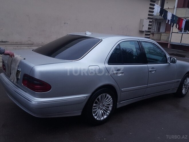 Mercedes E 200 2000, 230,000 km - 2.0 l - Mingəçevir