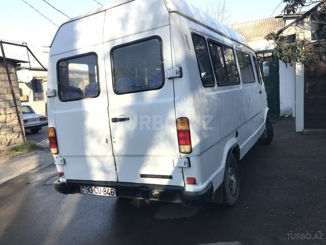 Mercedes 208 D 1995, 449,000 km - 0.3 l - Bakı