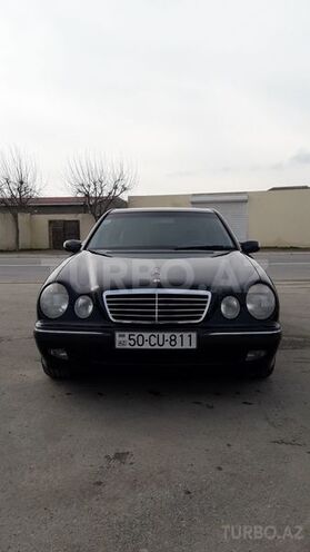 Mercedes E 220 2000, 246,000 km - 2.2 л - Sumqayıt