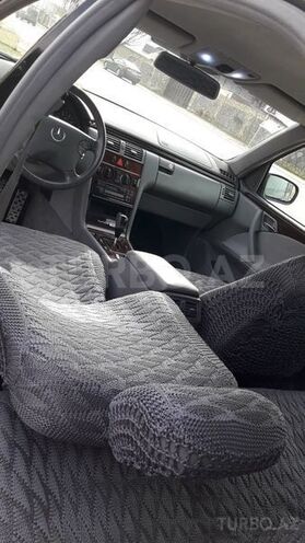 Mercedes E 220 2000, 246,000 km - 2.2 л - Sumqayıt