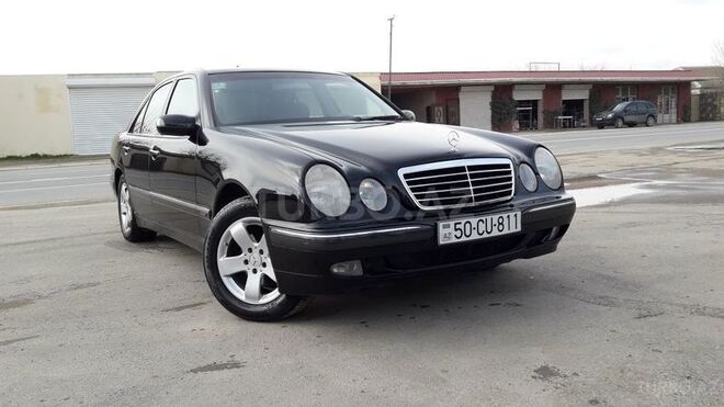 Mercedes E 220 2000, 246,000 km - 2.2 л - Sumqayıt