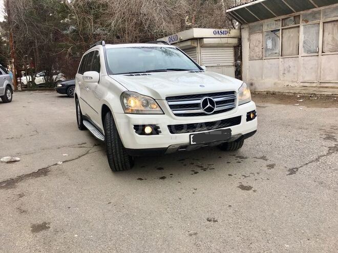 Mercedes GL 450 2007, 175,000 km - 4.7 l - Bakı