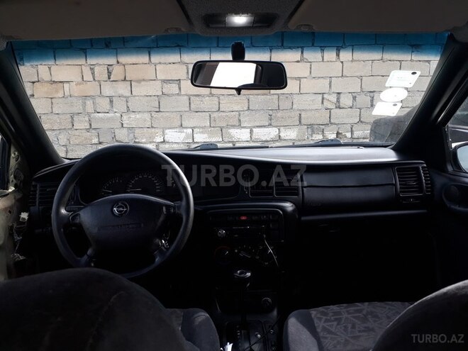 Opel Vectra 1996, 260,900 km - 1.8 l - Bakı