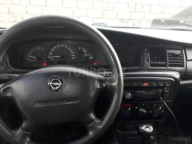 Opel Vectra 1996, 260,900 km - 1.8 l - Bakı