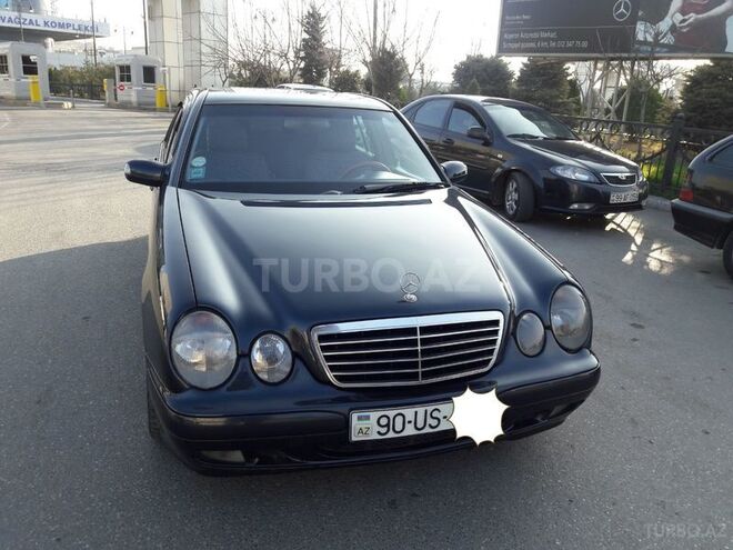 Mercedes E 220 2000, 271,500 km - 2.2 l - Bakı