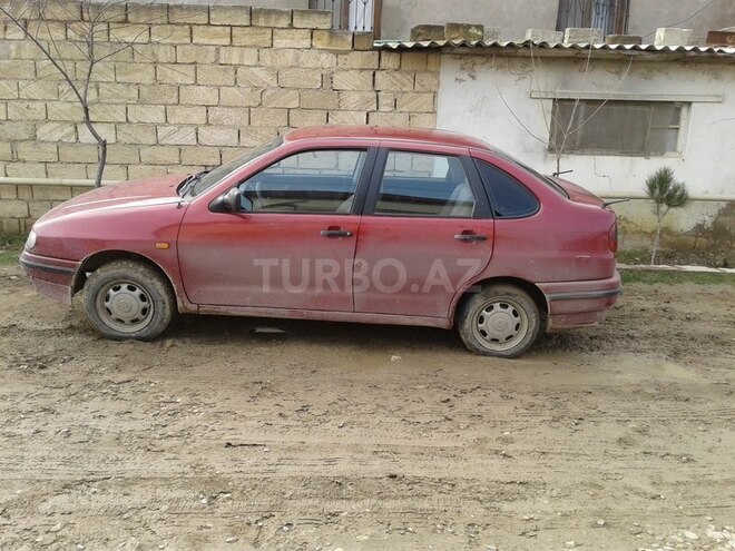Volkswagen Polo 1995, 2,500 km - 1.4 l - Bakı